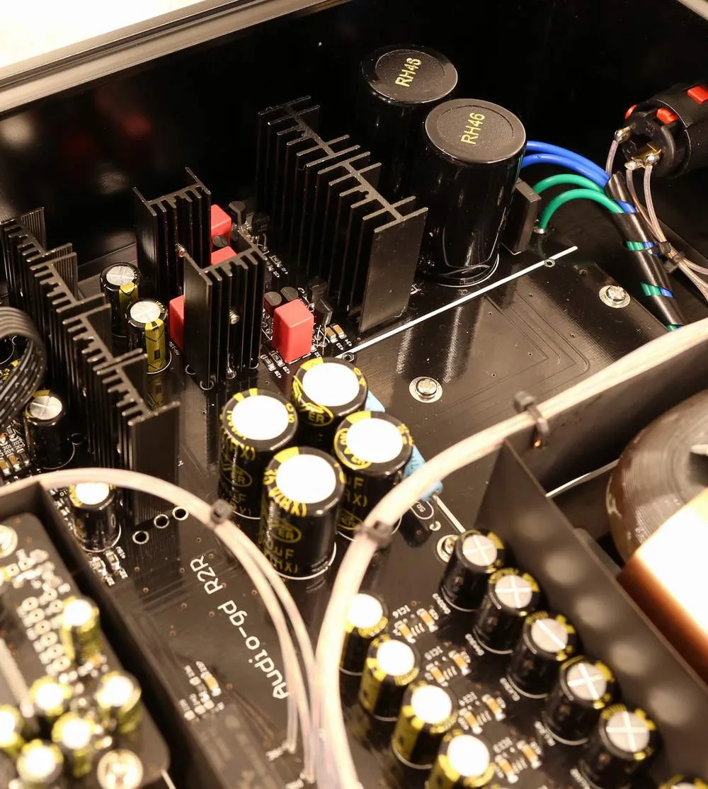Audio-gd R-28